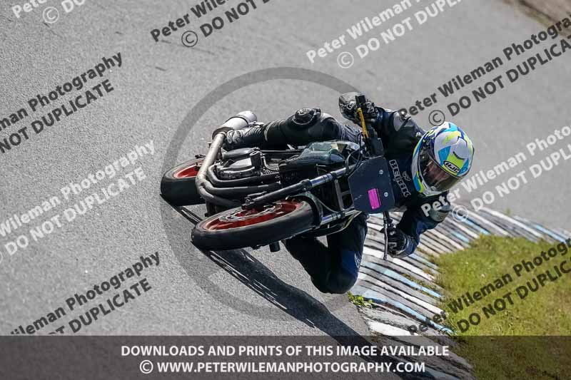 enduro digital images;event digital images;eventdigitalimages;lydden hill;lydden no limits trackday;lydden photographs;lydden trackday photographs;no limits trackdays;peter wileman photography;racing digital images;trackday digital images;trackday photos